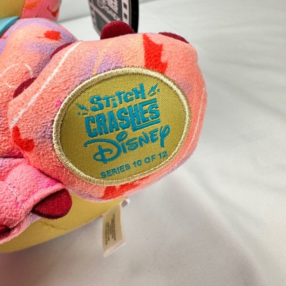 NWT Brand New Stitch Crashes Disney Plush 10/12 Pocahontas Limited Edition - Picture 3 of 5